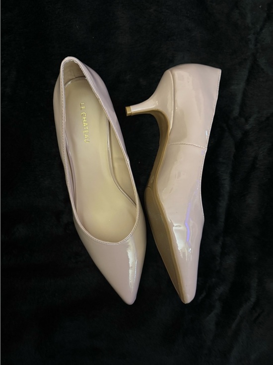 le chateau Shoes - le chateau brand new Nude Blush Patent ,Pointed Toe heels